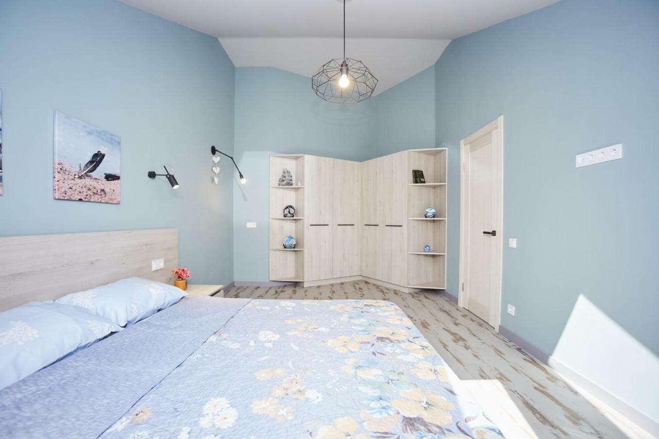 Luxury Apartment In The Heart 敖德萨 外观 照片